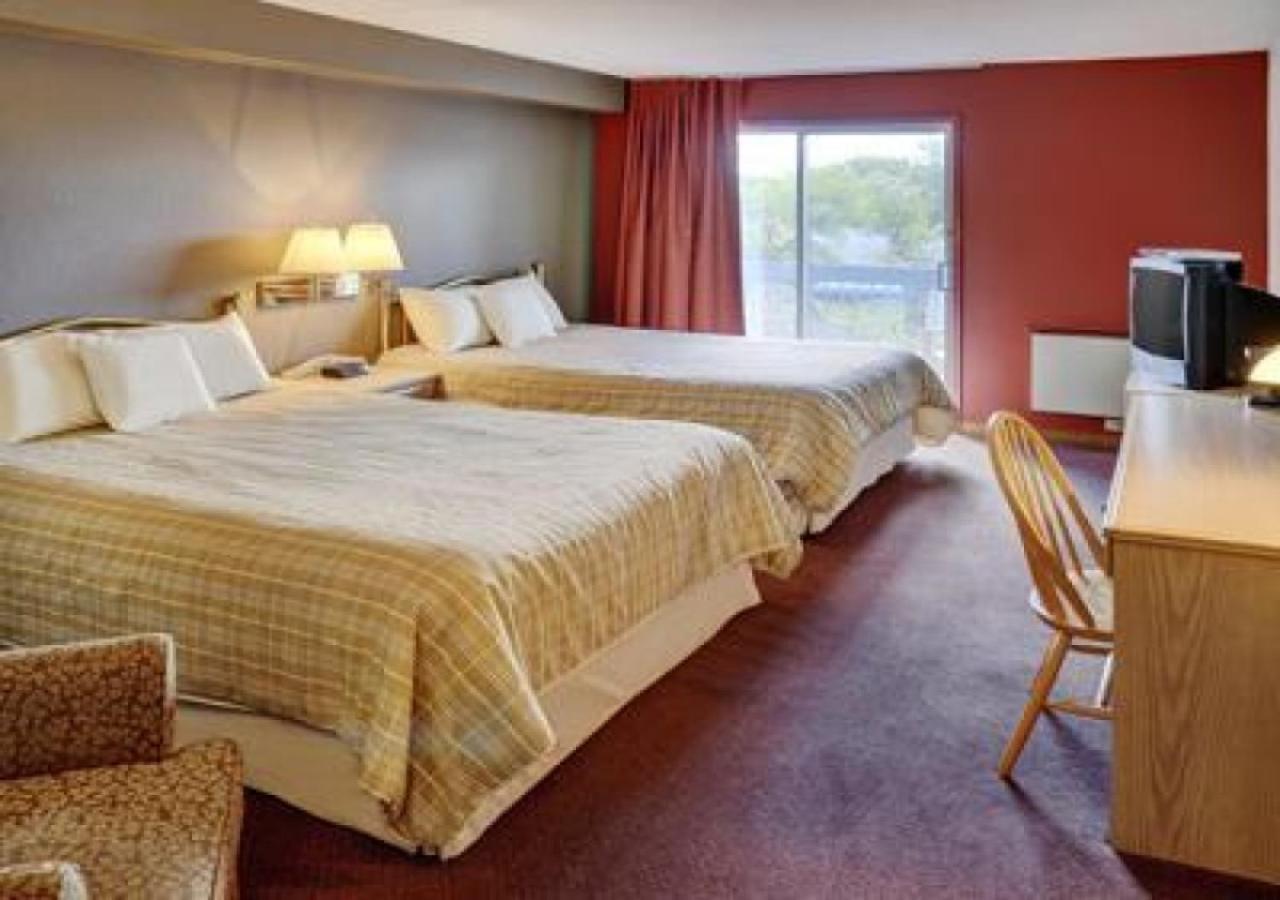 Lakeview Gimli Resort Buitenkant foto